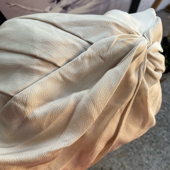 Dress. Size-M - Picture 9 of 11